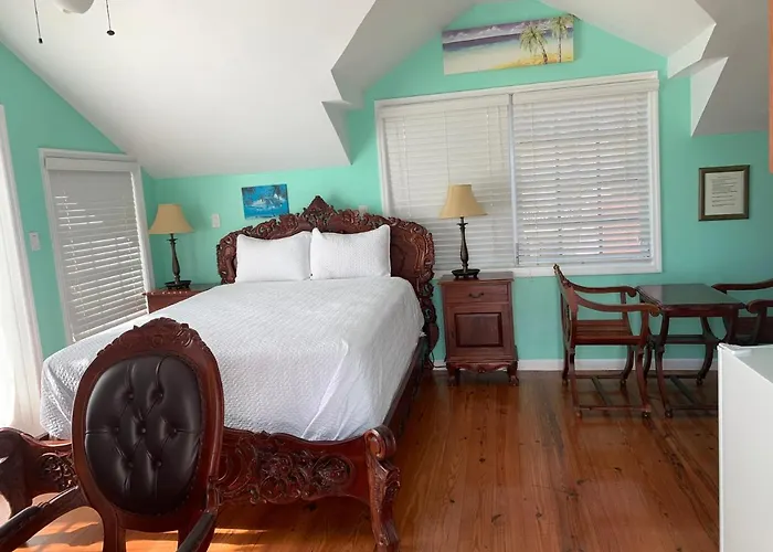 Bay Inn Estates